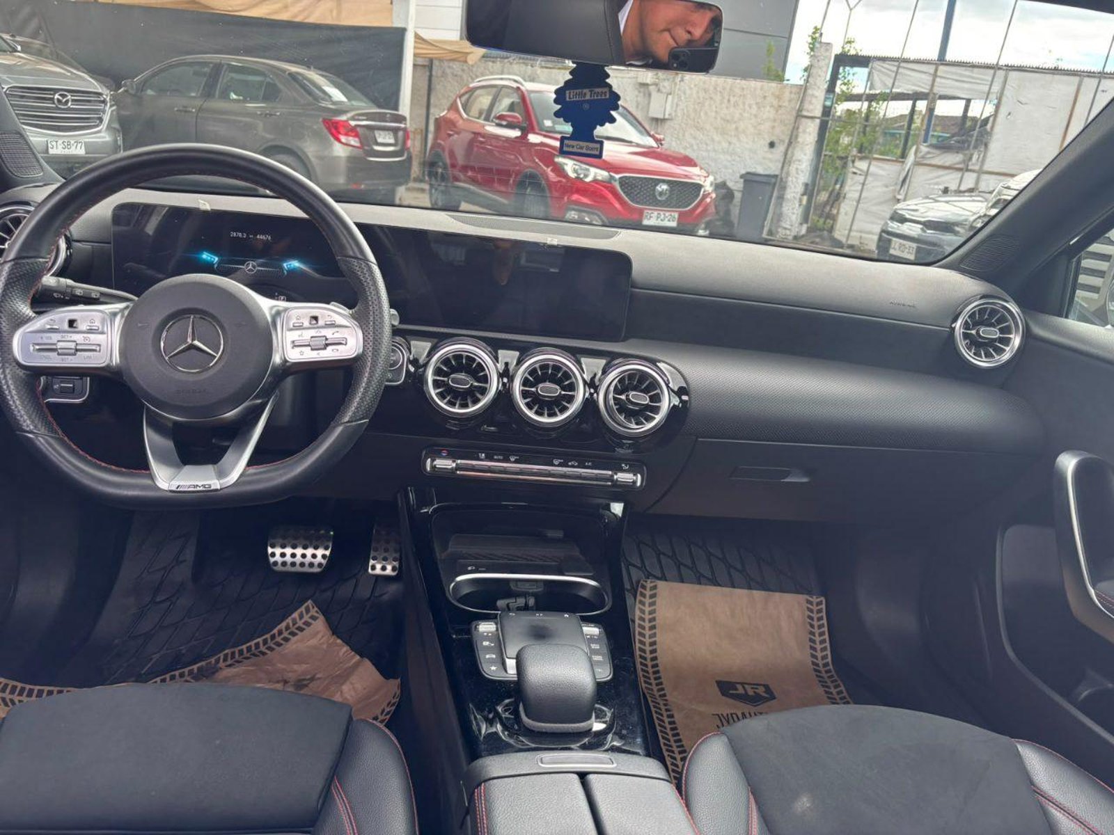 Mercedes-Benz Benz A250 HB 2.0 2022 - Foto 2 de 8