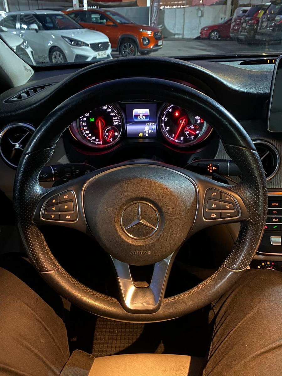 Mercedes Benz GLA 2019 - Imagen 6 de 12