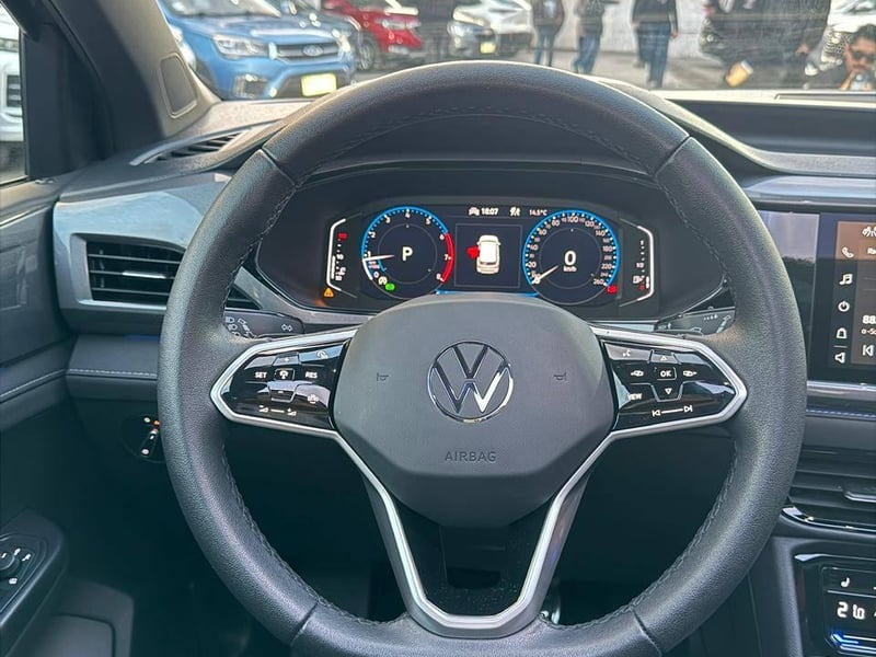 Volkswagen Taos Highline 2025 - Imagen 3 de 11