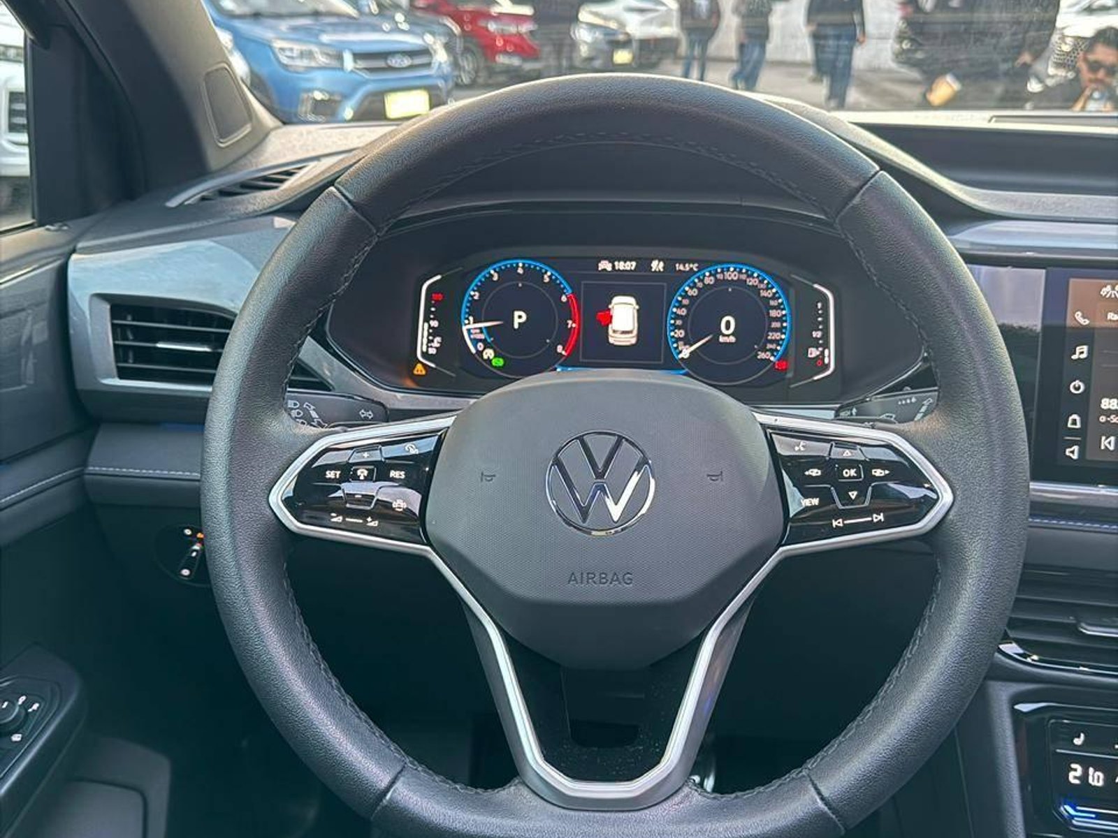 Volkswagen Taos Highline 2025 - Foto 3 de 11
