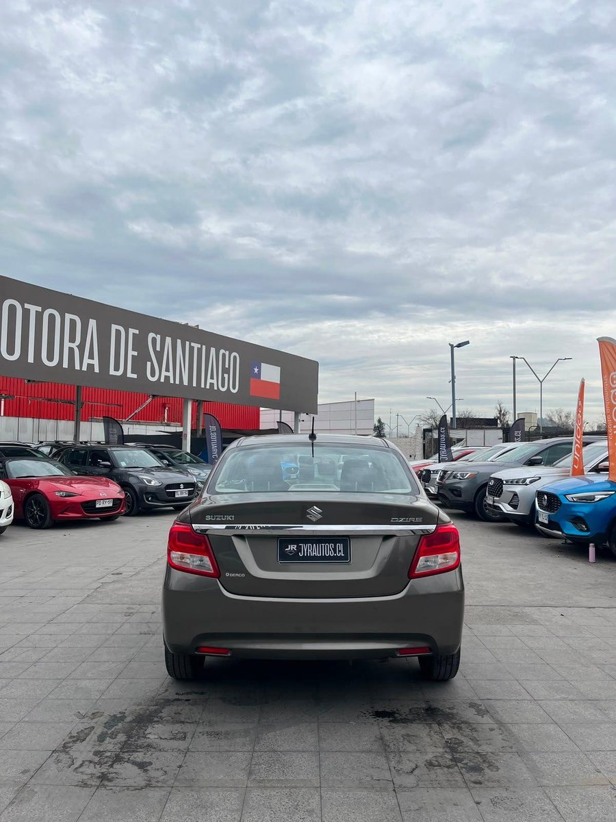 Suzuki Dzire 2023 - Imagen 10 de 11