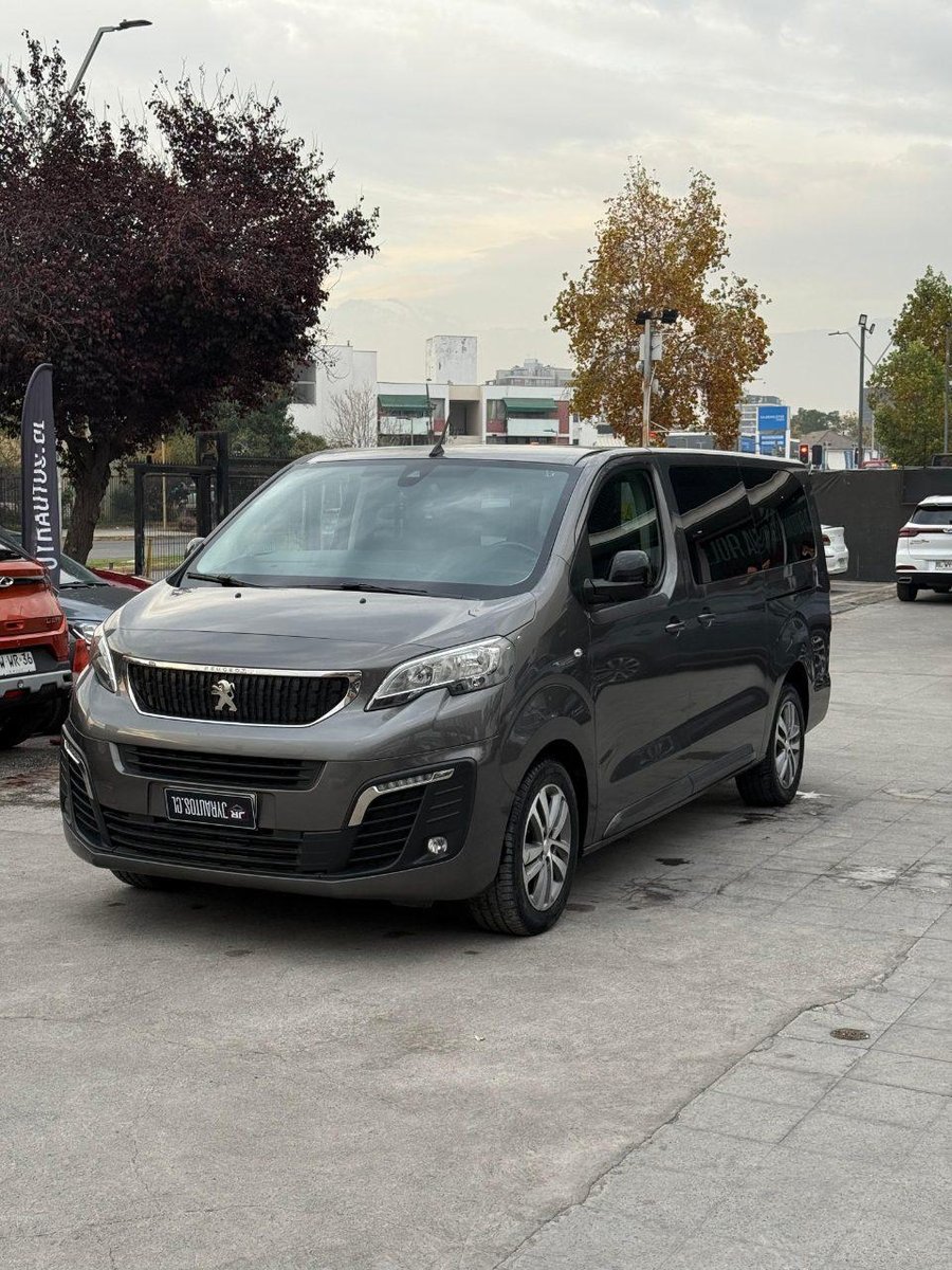 Peugeot Traveller 2022 - Foto 4 de 15