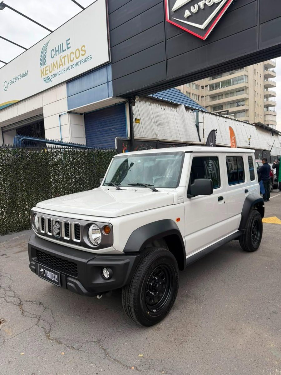 Suzuki Jimny 2024 - Imagen 11 de 13