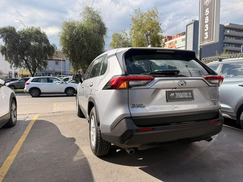 Toyota Rav4 2021 - Imagen 9 de 11