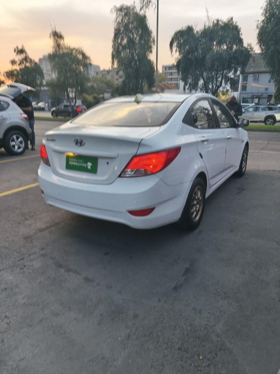 Hyundai Accent 2017 - Imagen 6 de 11