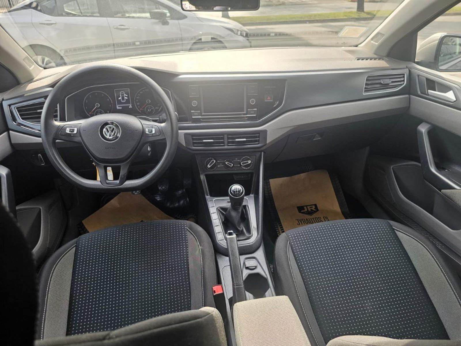 Volkswagen Polo Comfortline 1.6 2023 - Foto 4 de 12