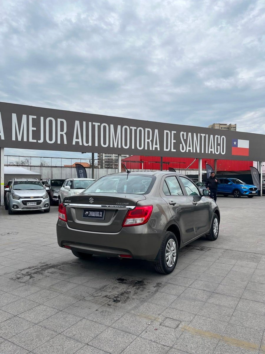 Suzuki Dzire 2023 - Imagen 6 de 11