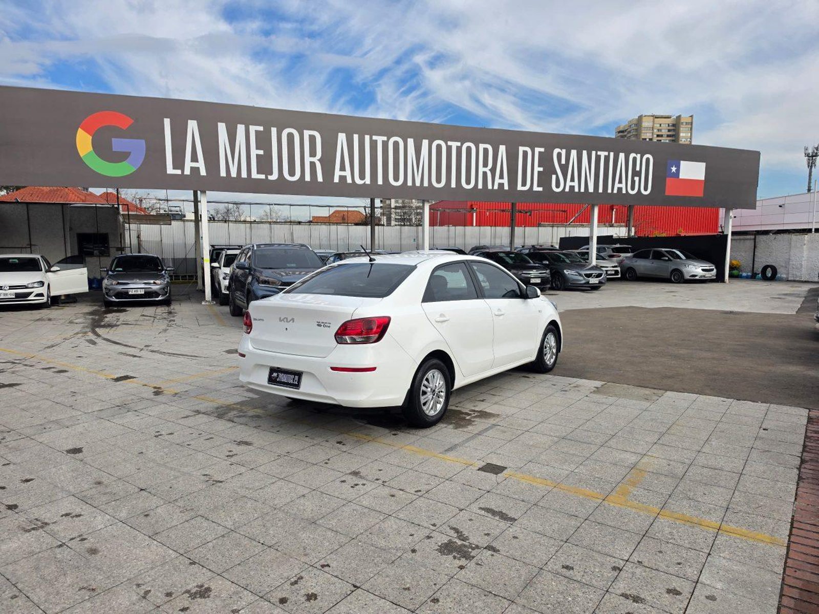 Kia Soluto 2024 - Imagen 9 de 11