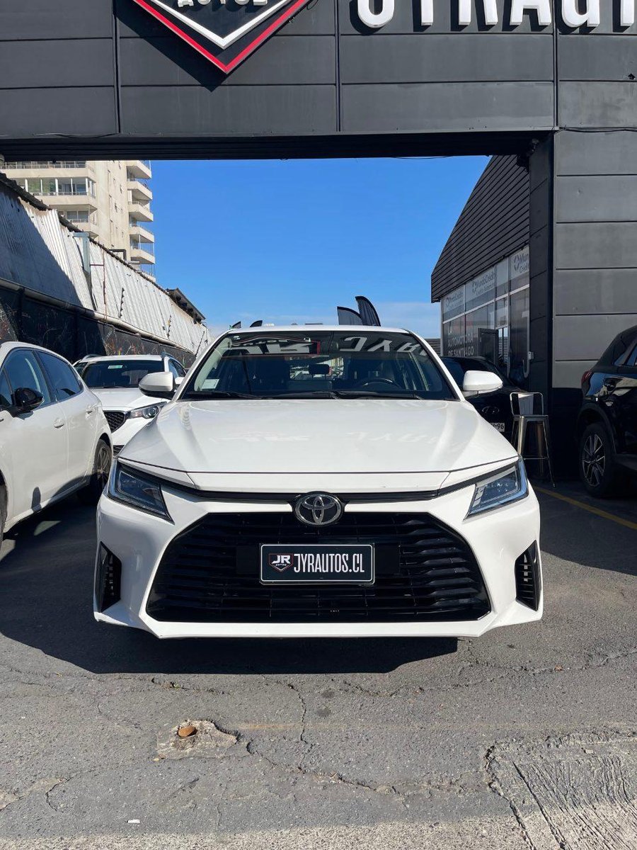 Toyota Yaris 2024 - Imagen 4 de 11