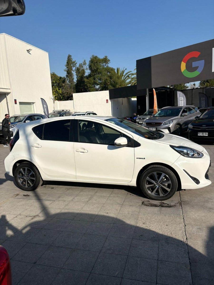 Toyota Prius 2021 - Imagen 9 de 12
