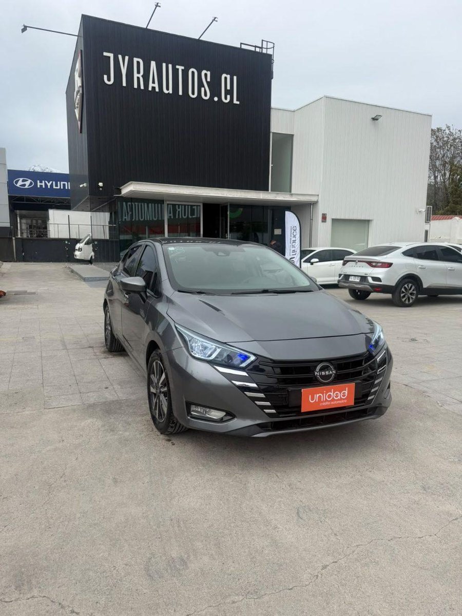 Nissan Versa 2023