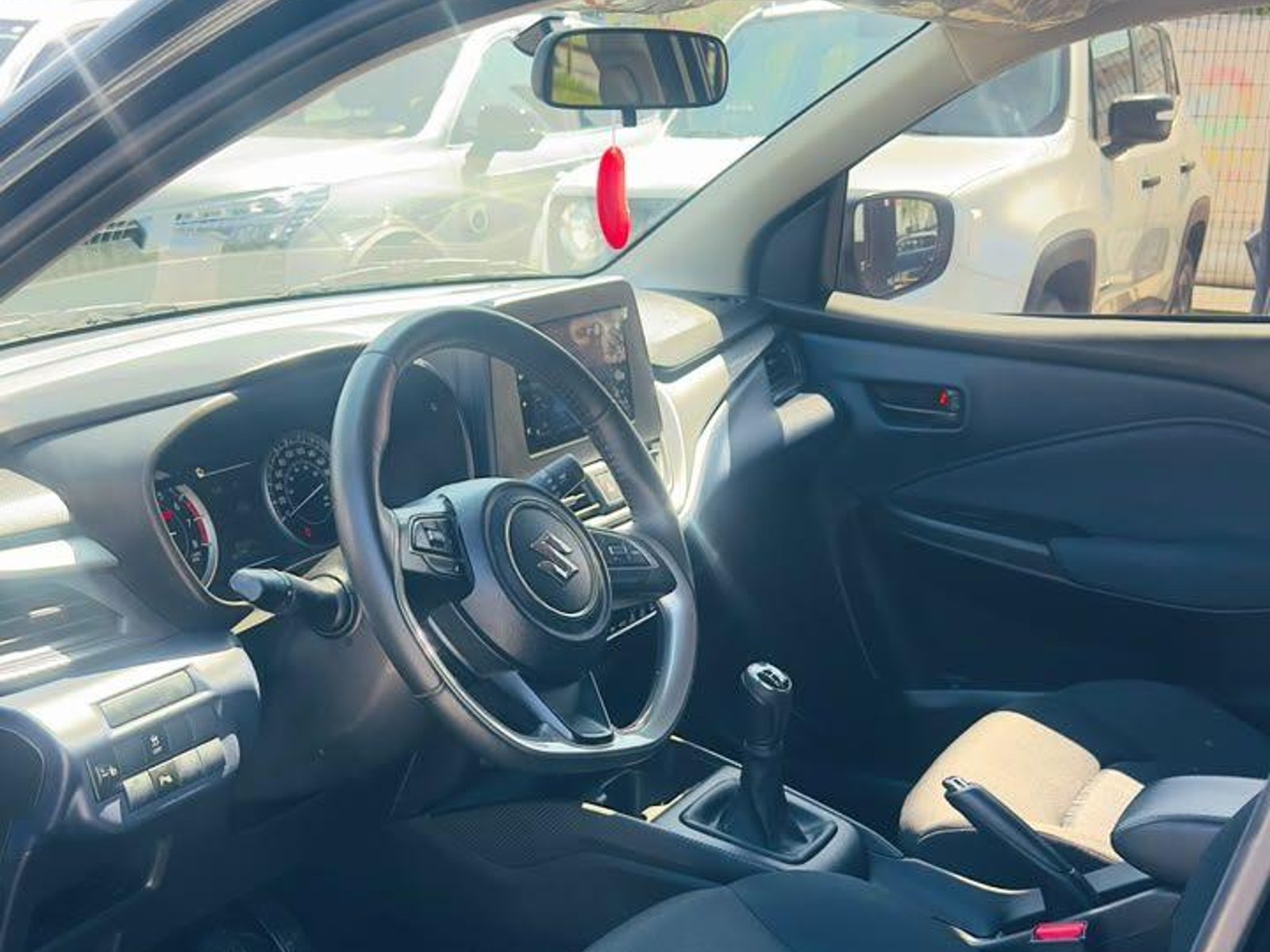 Suzuki Baleno 2024 - Foto 5 de 15