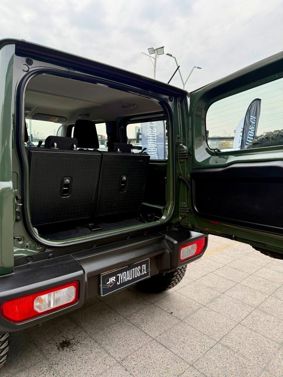Suzuki Jimny 2020 - Imagen 7 de 13