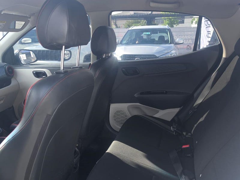 Hyundai Grand I10 SDN 1.2 2022 - Imagen 11 de 12