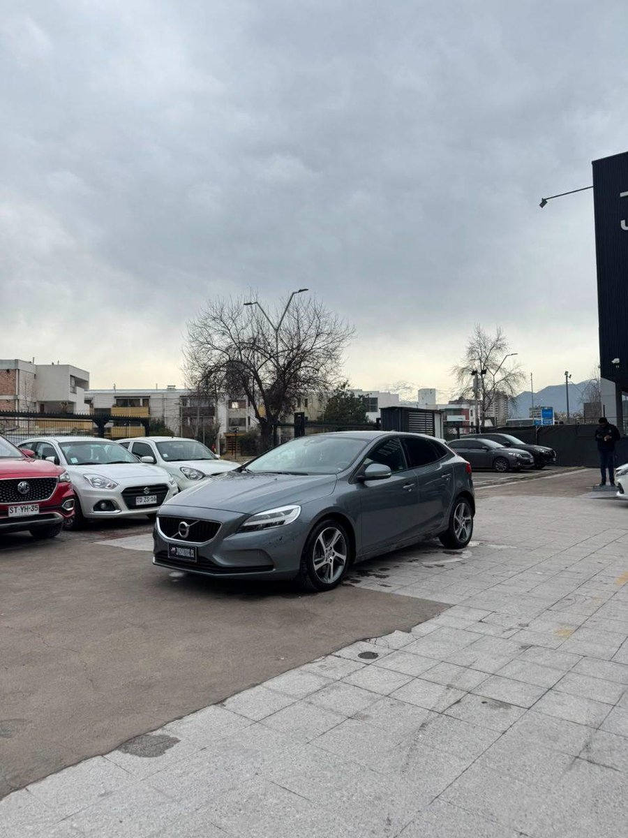 Volvo V40 2020 - Imagen 4 de 9