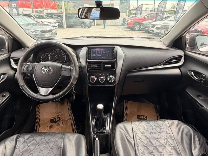 Toyota Yaris 2022 - Imagen 13 de 13