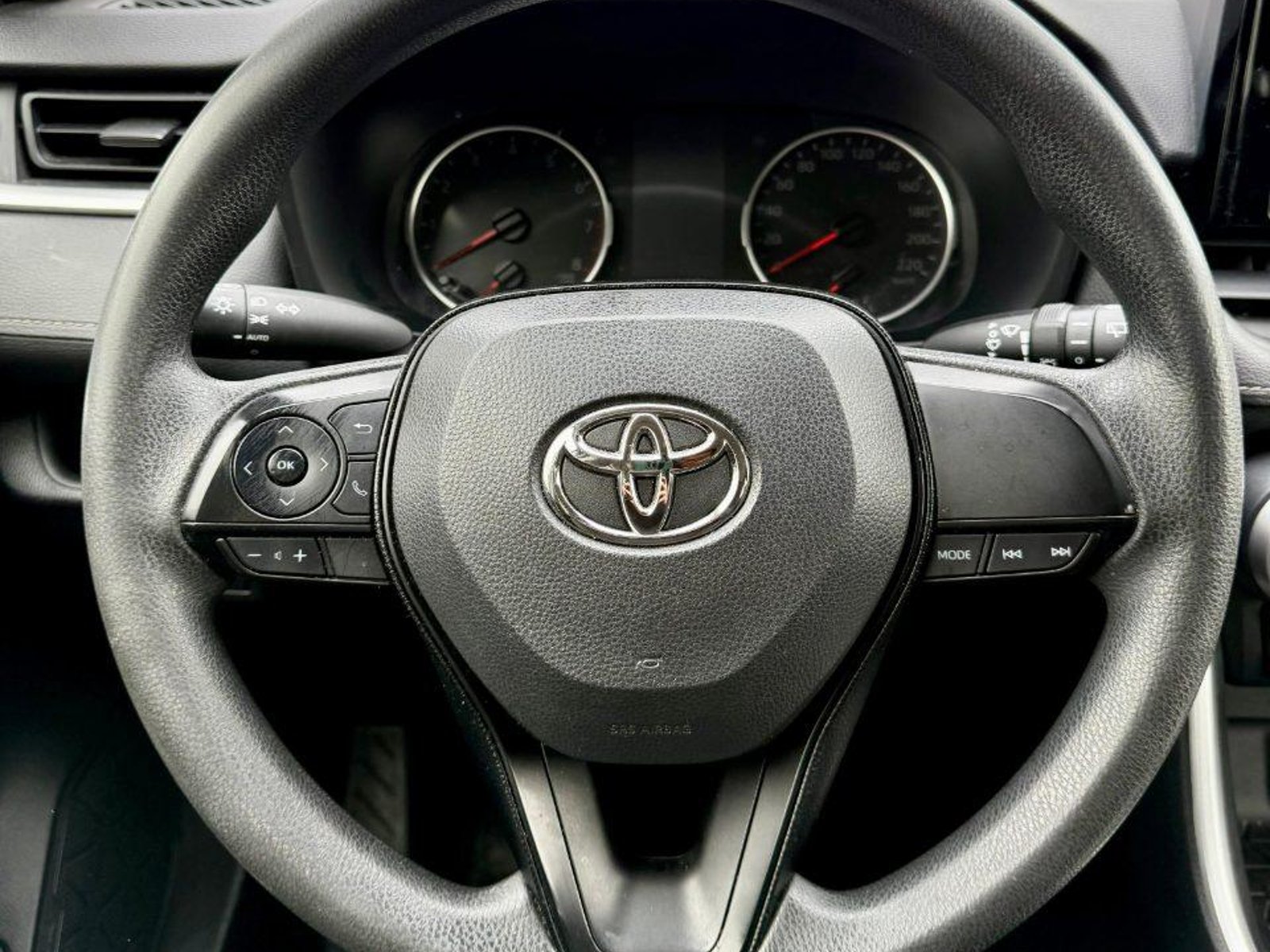 Toyota RAV 4 2020 - Foto 3 de 14