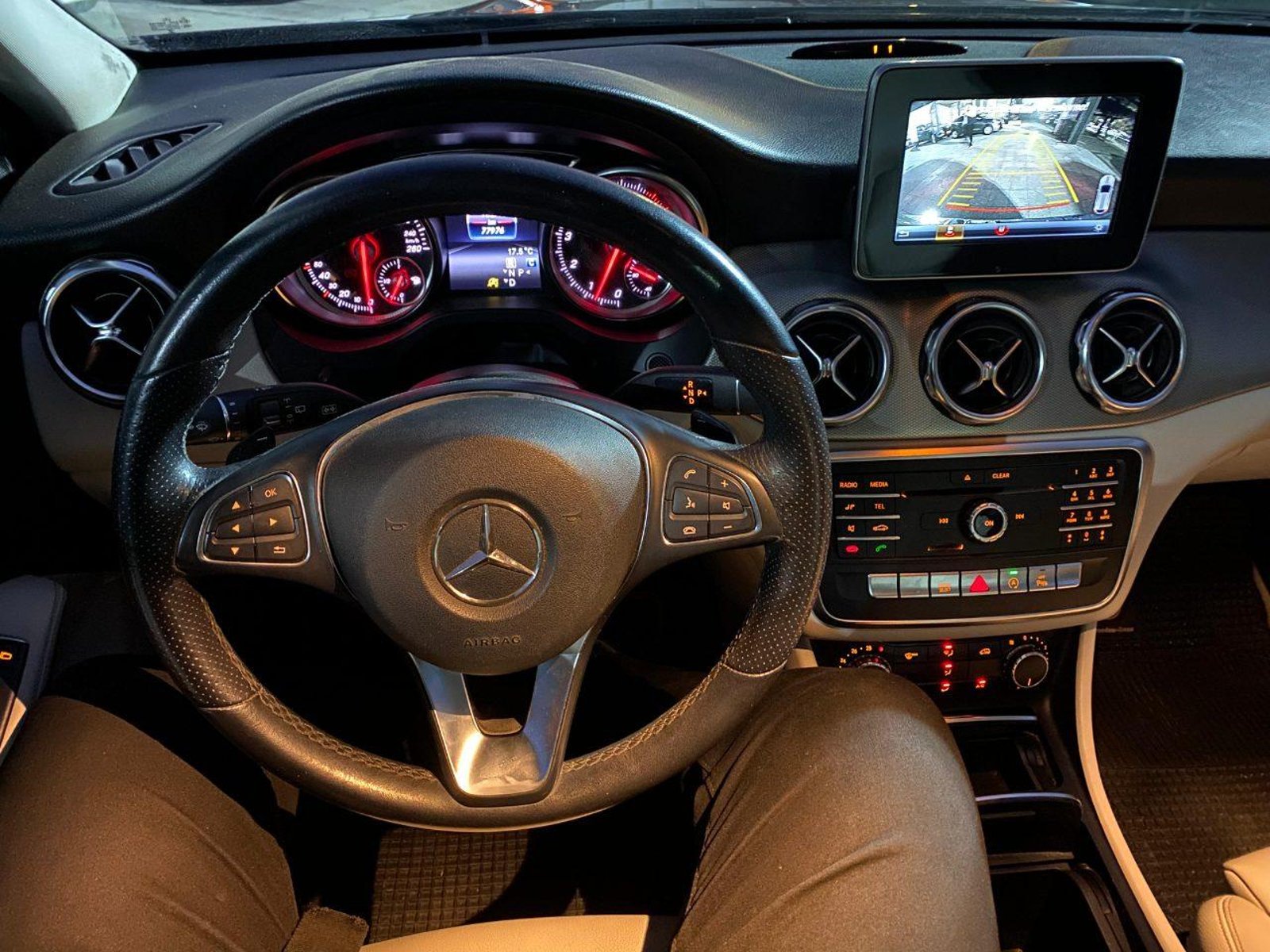 Mercedes Benz GLA 2019 - Imagen 9 de 12