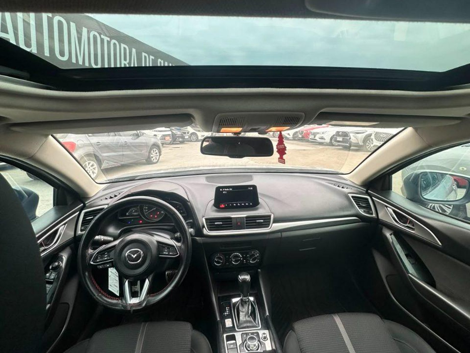 Mazda 3 2019 - Foto 3 de 11