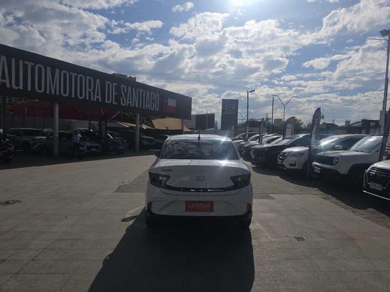 Hyundai Grand I10 SDN 1.2 2022 - Imagen 9 de 12