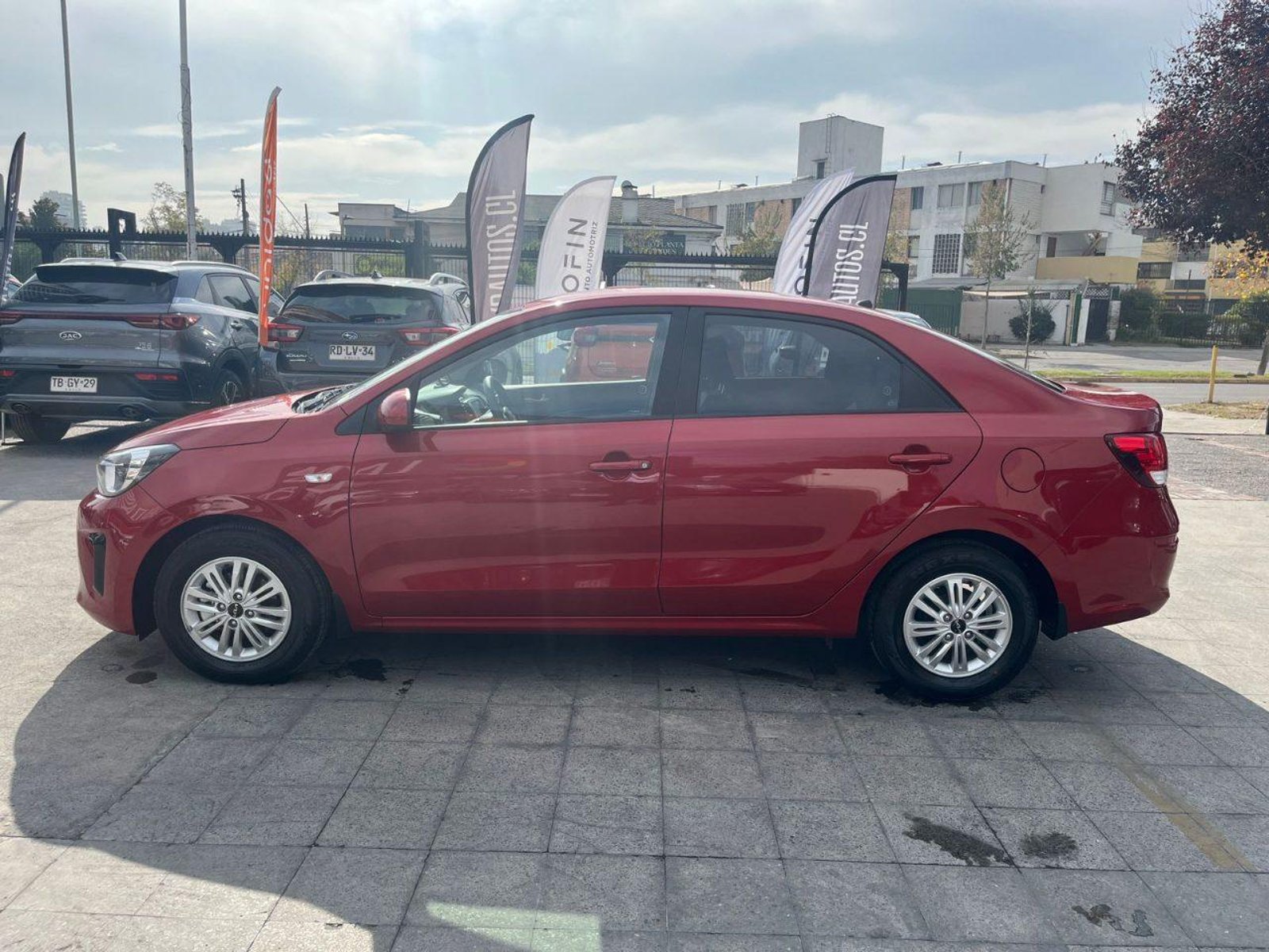 Kia Soluto 2025 - Imagen 6 de 10
