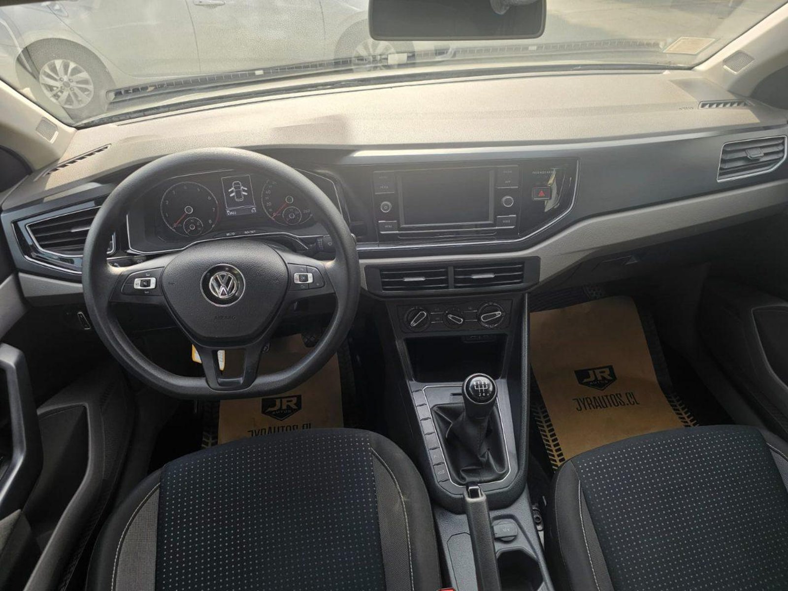 Volkswagen Polo Comfortline 1.6 2023 - Imagen 11 de 12