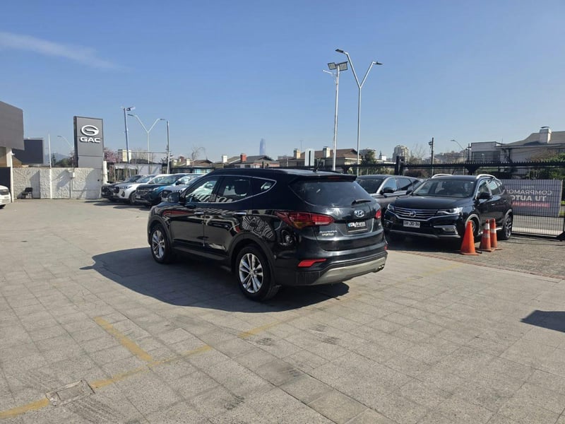 Hyundai Santa FE 2019 - Imagen 7 de 12