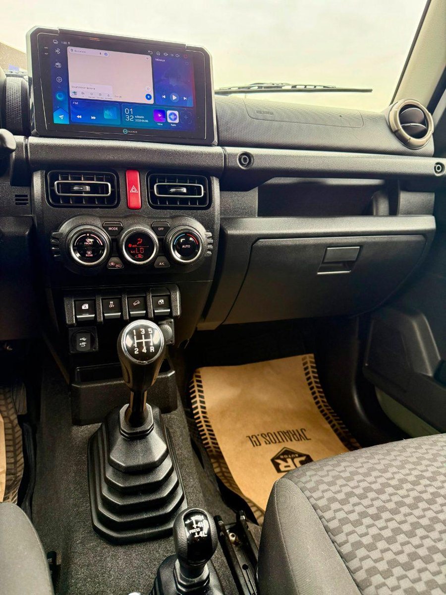 Suzuki Jimny 2020 - Imagen 6 de 13