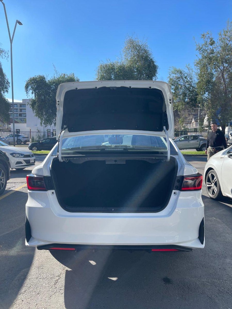 Toyota Yaris 2024 - Imagen 6 de 11