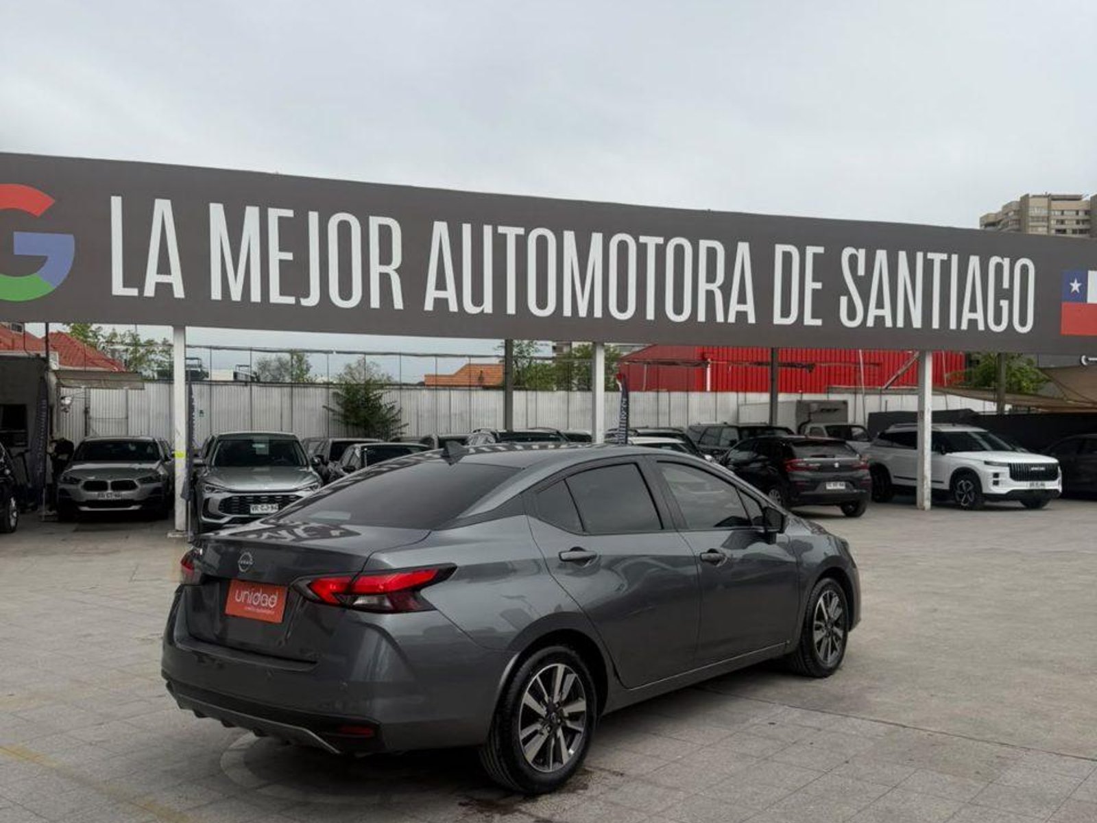 Nissan Versa 2023 - Foto 4 de 11