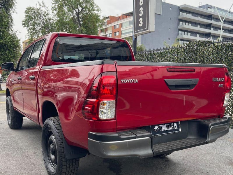 Toyota Hilux 2.4 2022 - Imagen 7 de 10