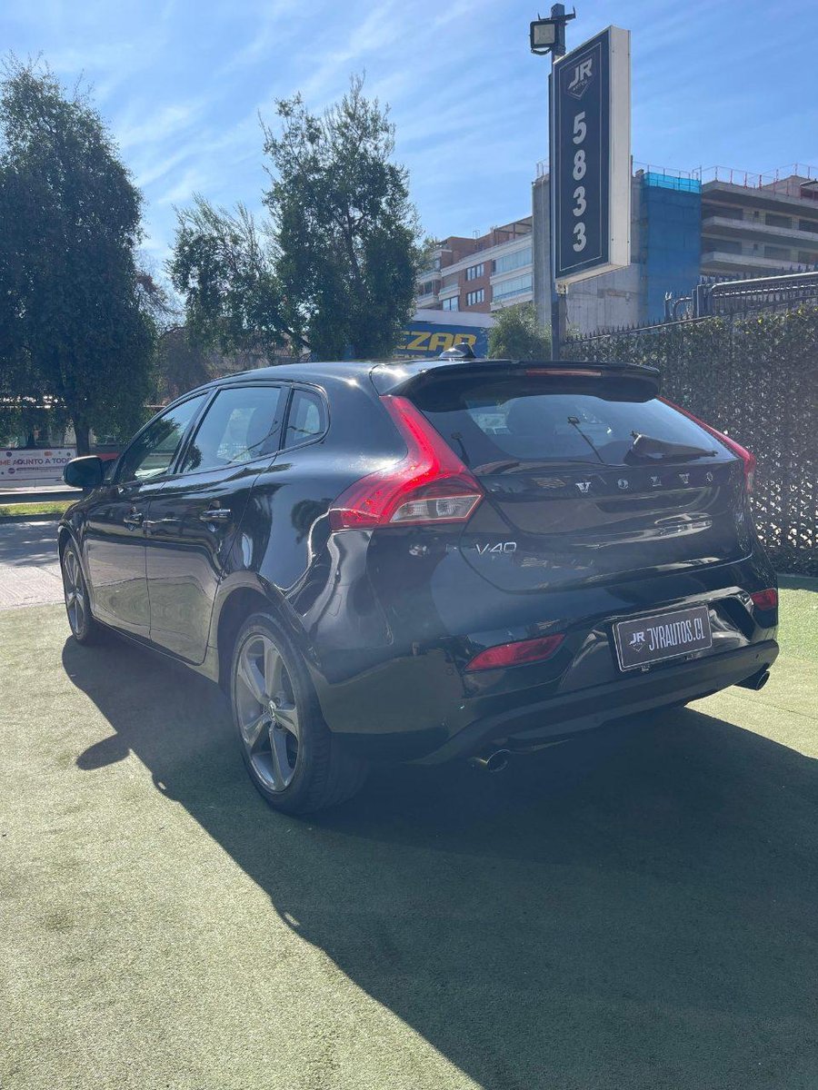 Volvo V40 2020 - Imagen 4 de 12