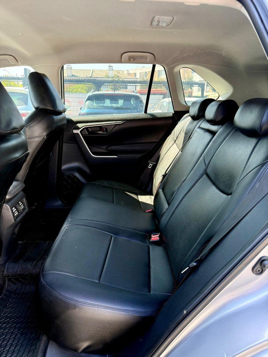 Toyota RAV 4 2022 - Imagen 3 de 12