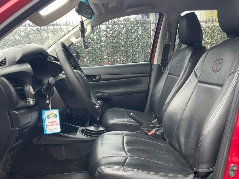 Toyota Hilux 2.4 2022 - Imagen 5 de 10
