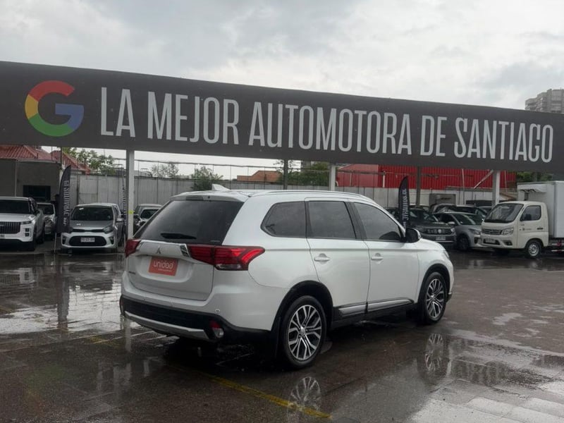 Mitsubishi Outlander 2019 - Imagen 10 de 11