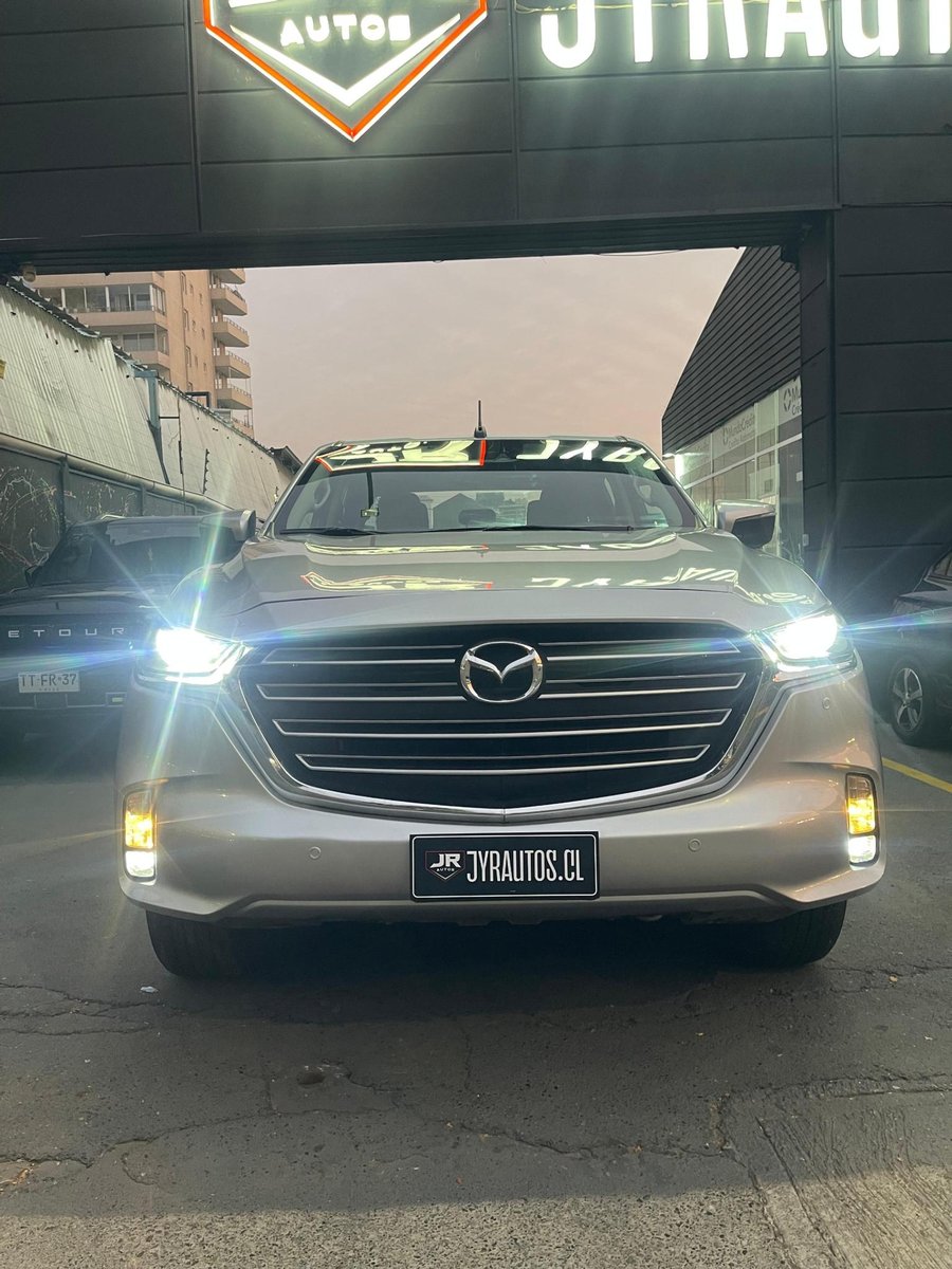 Mazda BT 50 2023 - Imagen 3 de 12