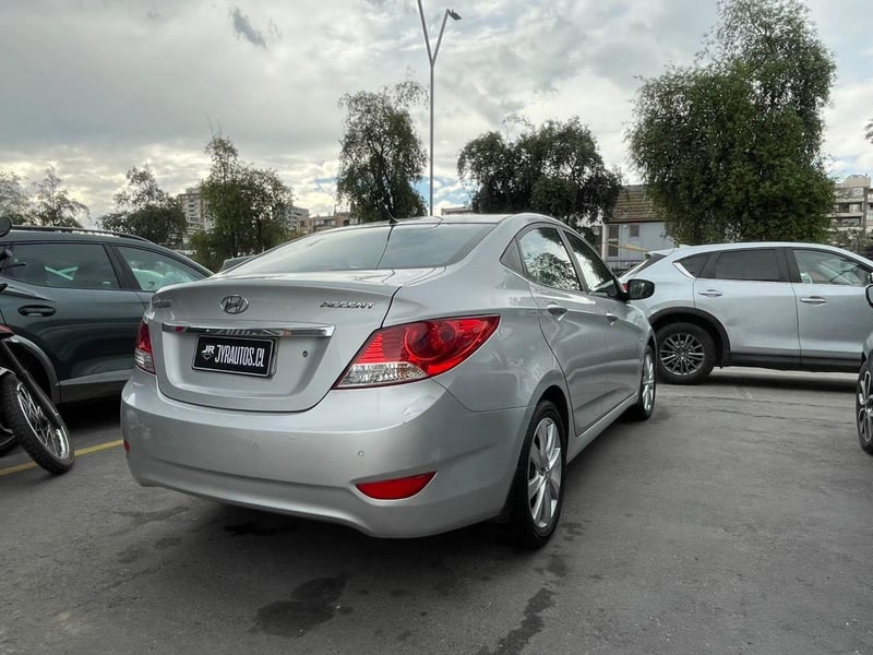 Hyundai Accent 2013 - Imagen 11 de 11