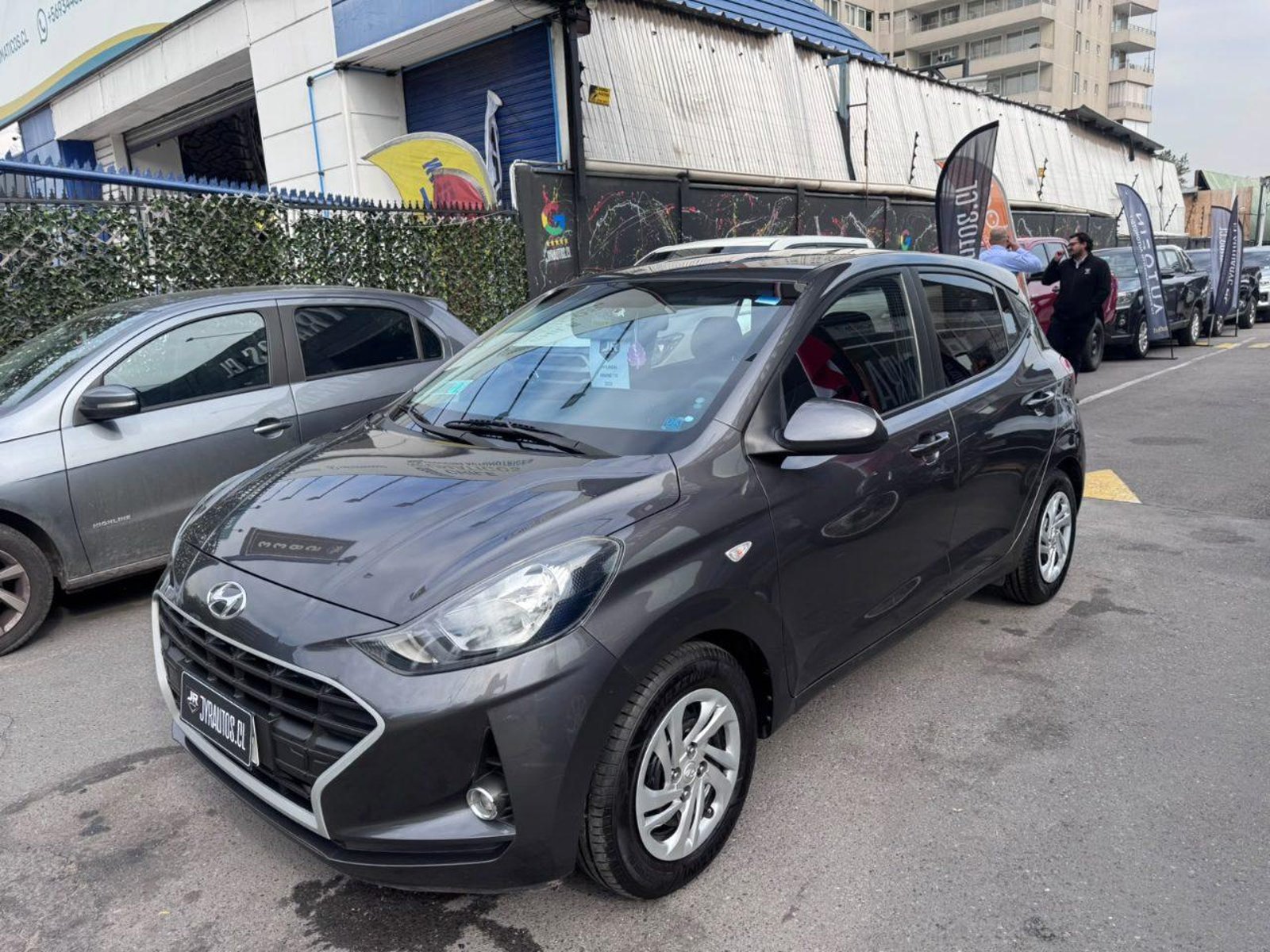 Hyundai Grand I10 2023 - Foto 4 de 11