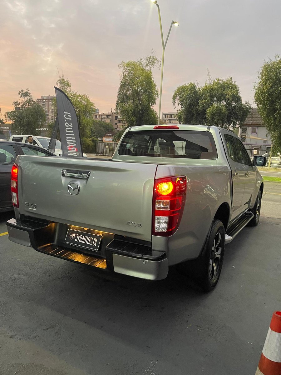 Mazda BT 50 2023 - Imagen 8 de 12