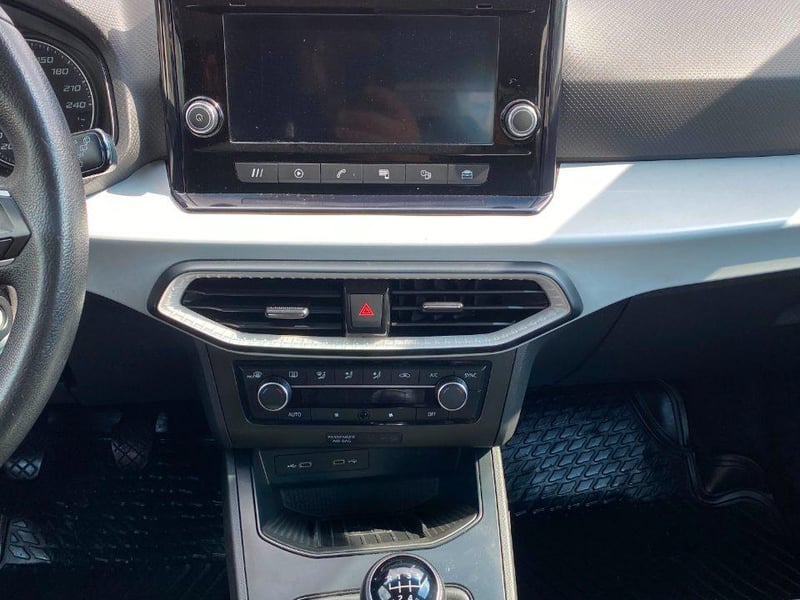SEAT Ibiza 2023 - Imagen 8 de 11