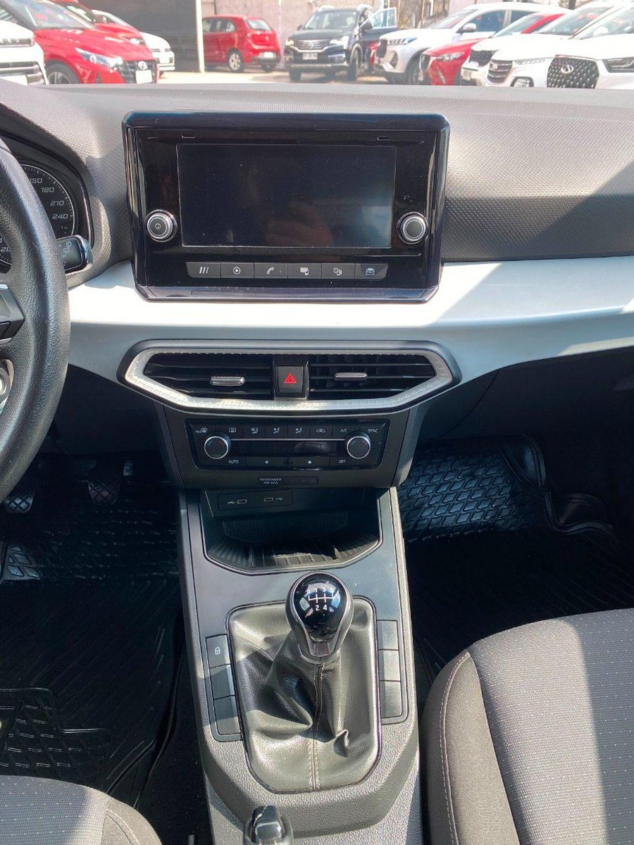 SEAT Ibiza 2023 - Imagen 8 de 11
