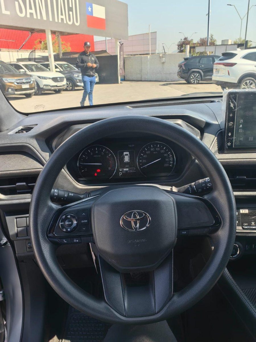 Toyota Yaris Cross 1.5 AUT 2024 - Imagen 8 de 9
