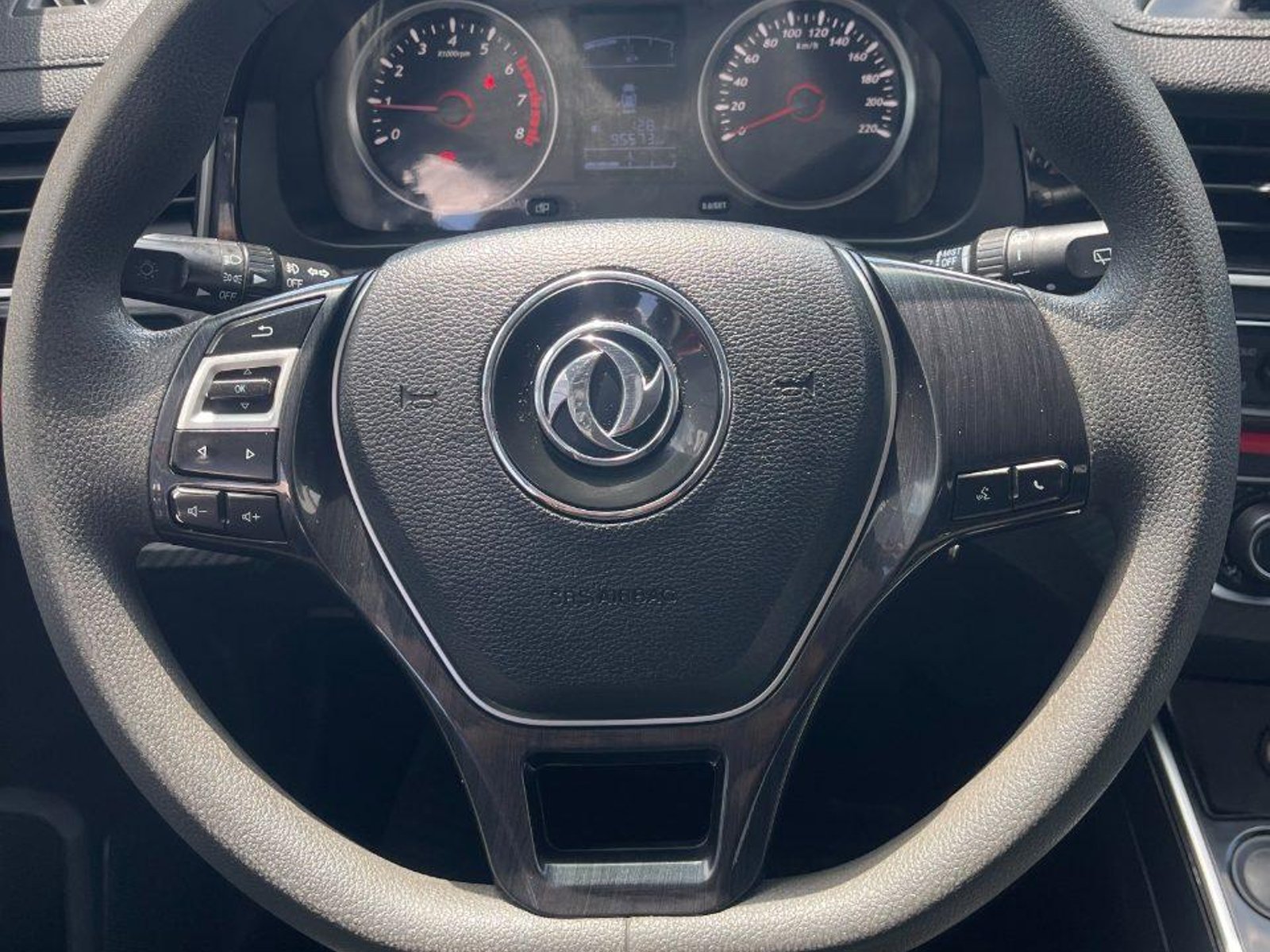Dongfeng Joyear 2022 - Foto 3 de 10