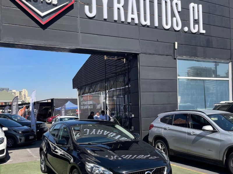 Volvo V40 T4 HB 2020