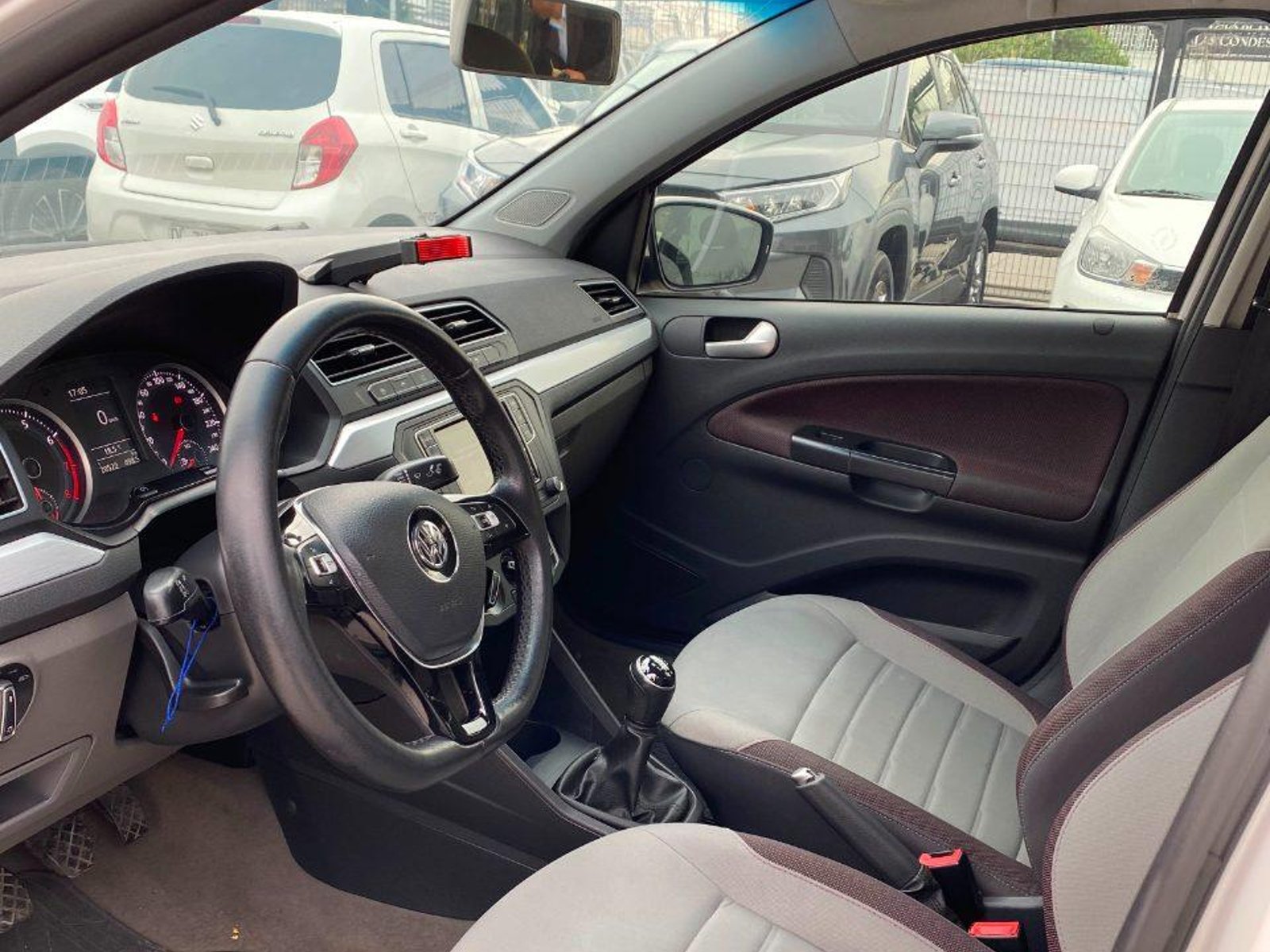 Volkswagen Voyage 2020 - Foto 3 de 12