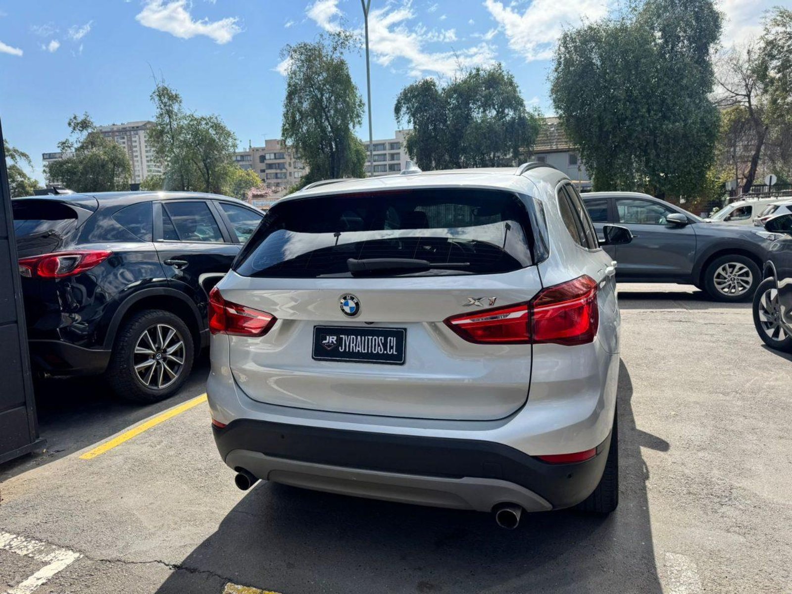 BMW X1 Sdrive20i Urban 2018 - Foto 3 de 9