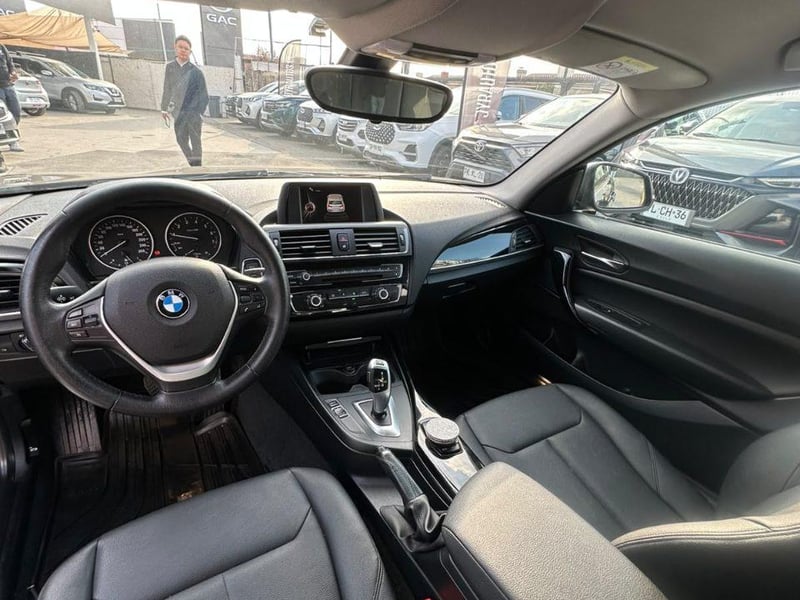 BMW 118i LCI 1 5 AUT 2017 - Imagen 4 de 11