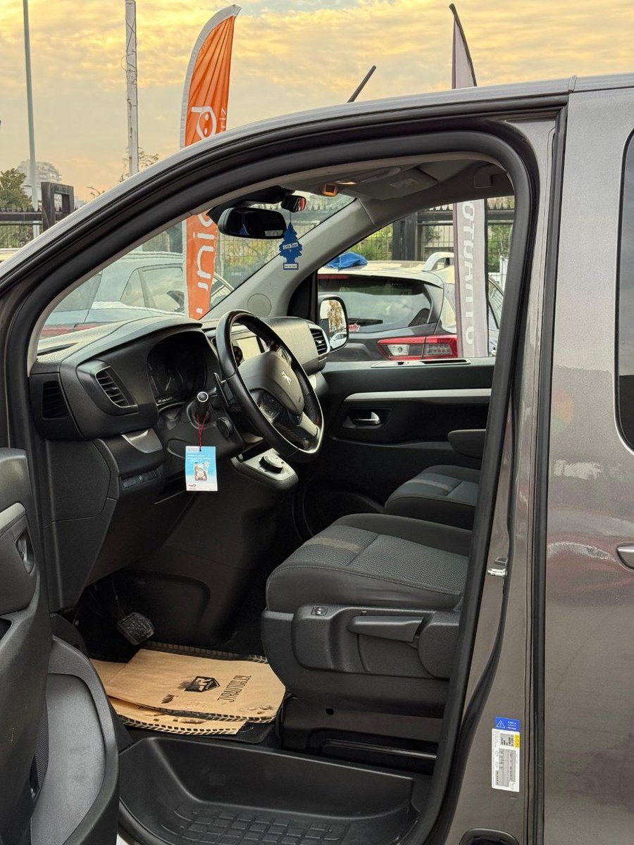 Peugeot Traveller 2022 - Imagen 7 de 15