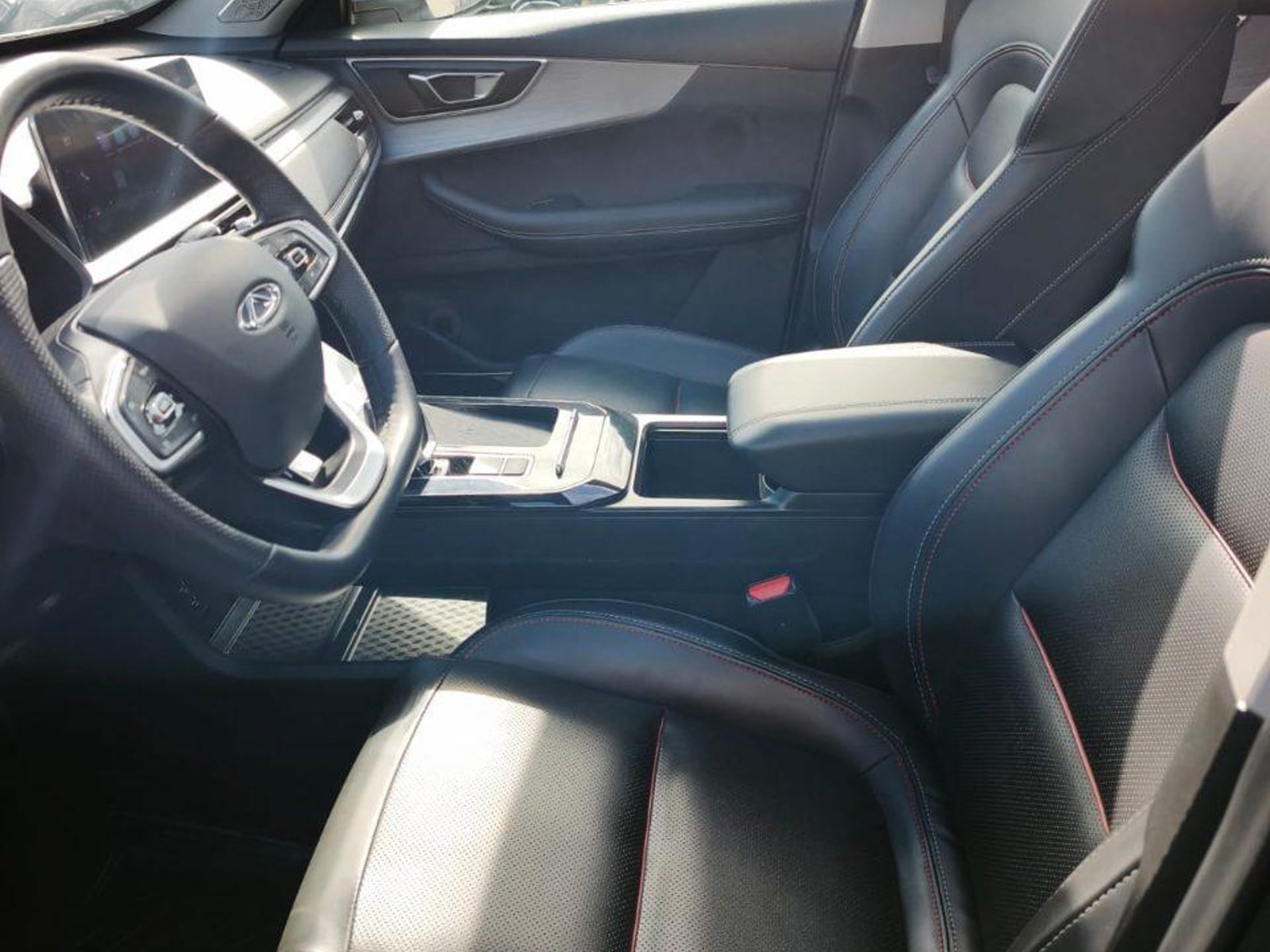 Chery Tiggo 7 PRO GLX 1.5 AUT 2022 - Foto 3 de 11
