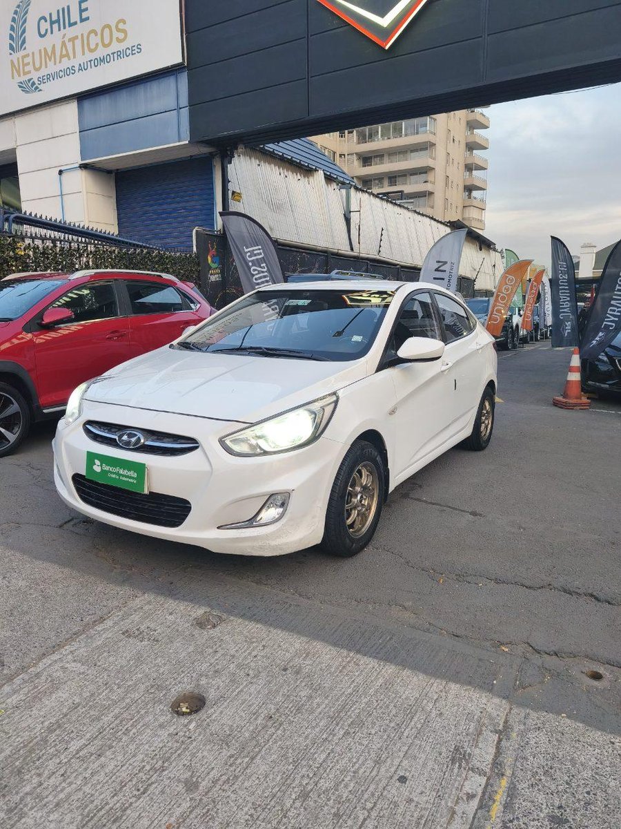 Hyundai Accent 2017 - Imagen 5 de 11